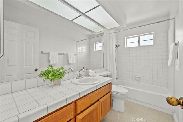 26334 Emerald Dove, Valencia, CA 91355