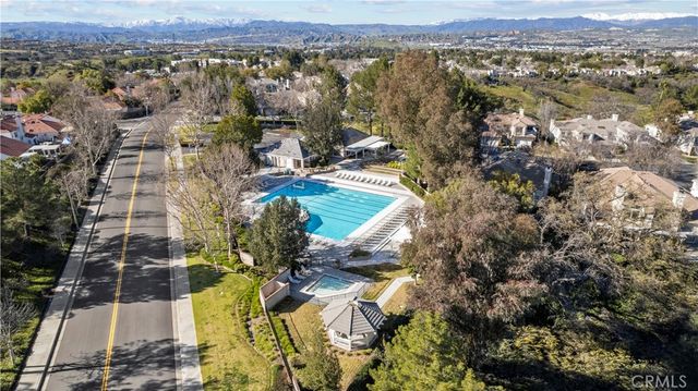 26334 Emerald Dove, Valencia, CA 91355