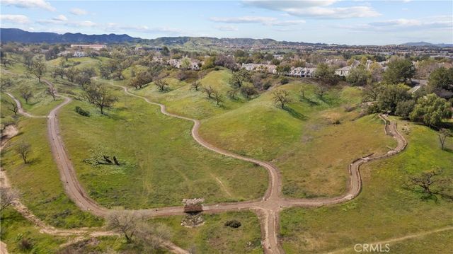 26334 Emerald Dove, Valencia, CA 91355