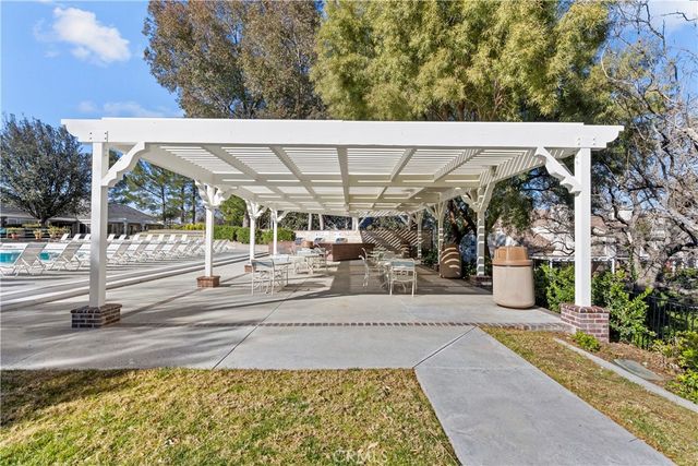 26334 Emerald Dove, Valencia, CA 91355