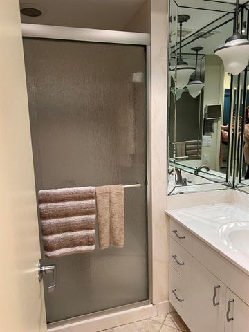 125 S Ocean Avenue 304, Palm Beach Shores, FL 33404