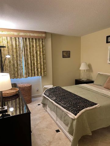 125 S Ocean Avenue 304, Palm Beach Shores, FL 33404