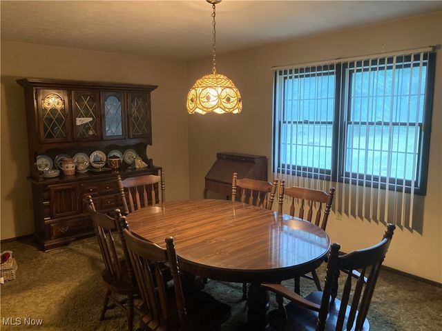 1283 Stillwagon Road SE, Warren, OH 44484