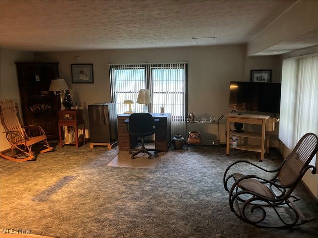 1283 Stillwagon Road SE, Warren, OH 44484