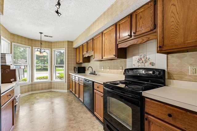 107 Mayberry Ln., Conway, SC 29526