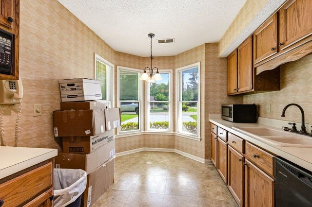 107 Mayberry Ln., Conway, SC 29526