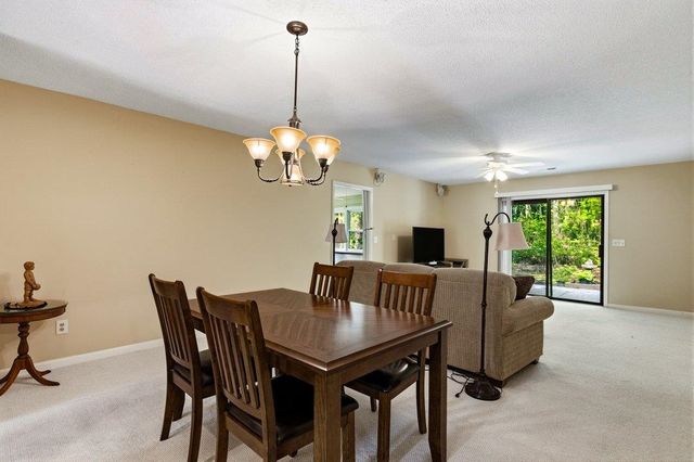 107 Mayberry Ln., Conway, SC 29526