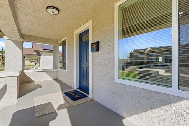 1225 Union Street, Kingsburg, CA 93631