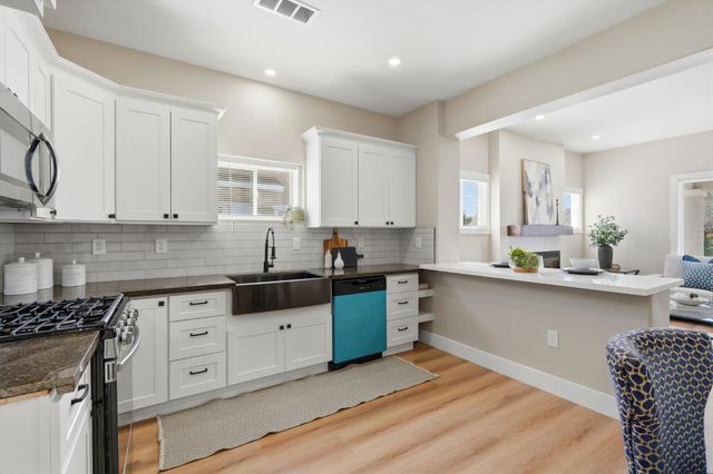 1225 Union Street, Kingsburg, CA 93631