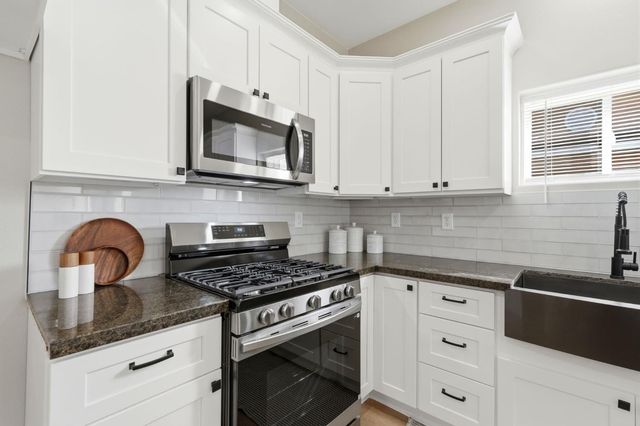 1225 Union Street, Kingsburg, CA 93631