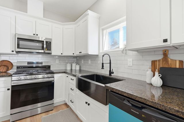 1225 Union Street, Kingsburg, CA 93631