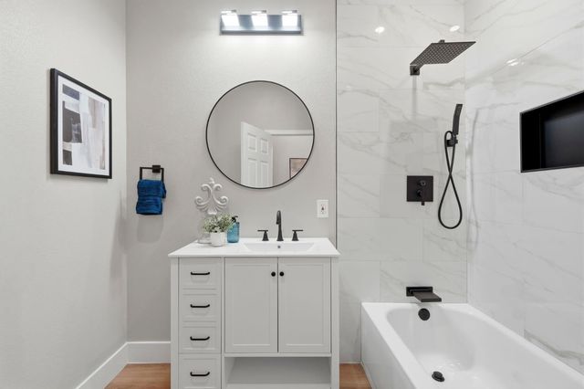 1225 Union Street, Kingsburg, CA 93631