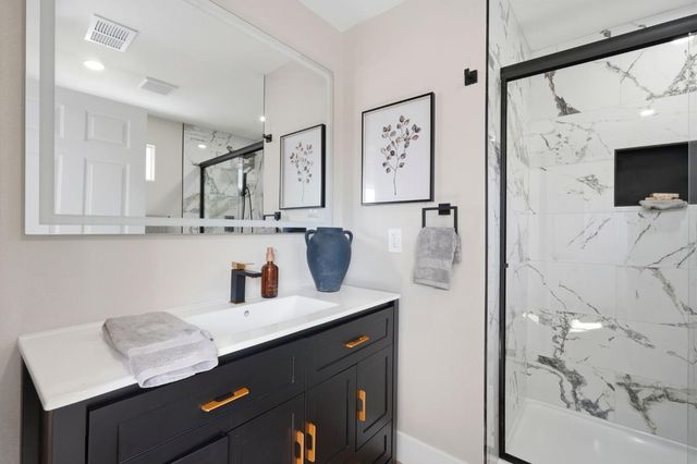 1225 Union Street, Kingsburg, CA 93631