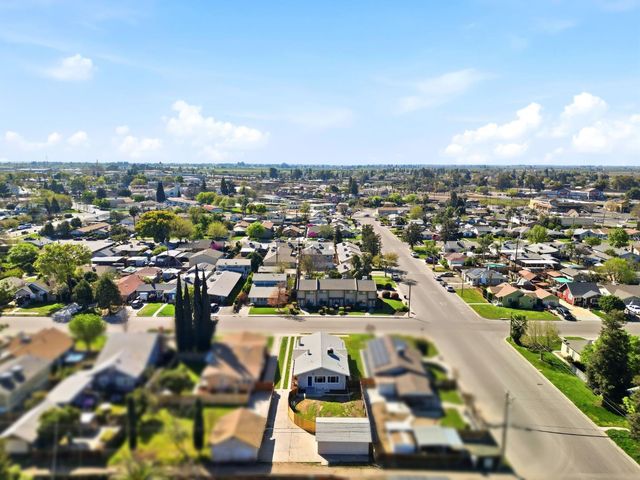 1225 Union Street, Kingsburg, CA 93631