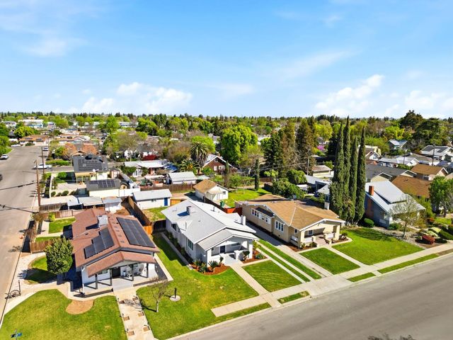 1225 Union Street, Kingsburg, CA 93631