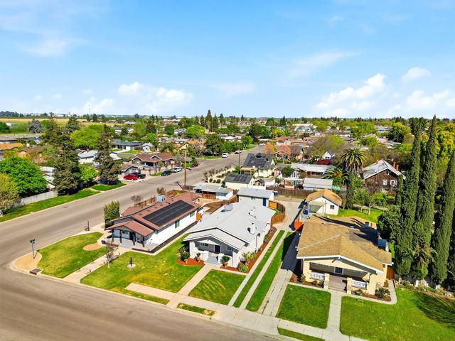 1225 Union Street, Kingsburg, CA 93631