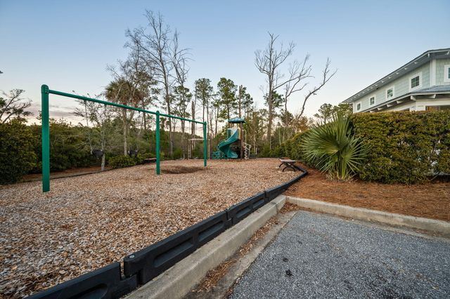 2916 Eddy Drive, Mount Pleasant, SC 29466