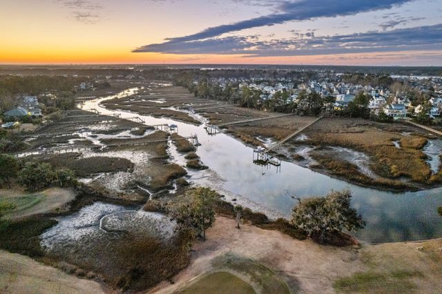 2916 Eddy Drive, Mount Pleasant, SC 29466