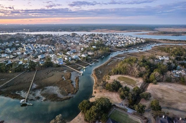 2916 Eddy Drive, Mount Pleasant, SC 29466