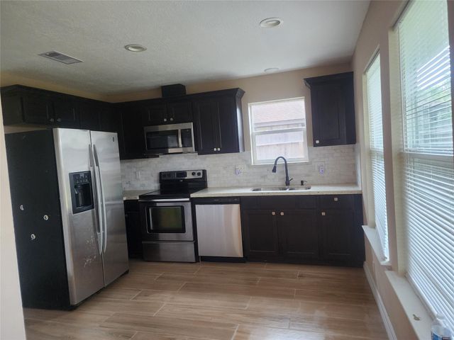 10115 Mill Shadow Drive, Houston, TX 77070