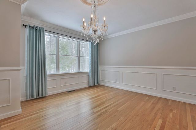 37 Coles Way, Atkinson, NH 03811