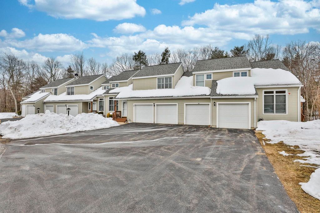 37 Coles Way, Atkinson, NH 03811