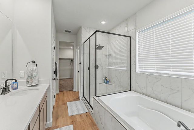 16515 ROSEMARY RDG, Elmendorf, TX 78112