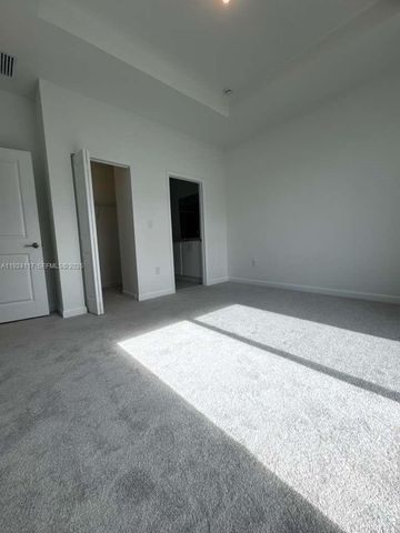 632 SE 14th Ct 632, Homestead, FL 33034