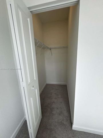 632 SE 14th Ct 632, Homestead, FL 33034