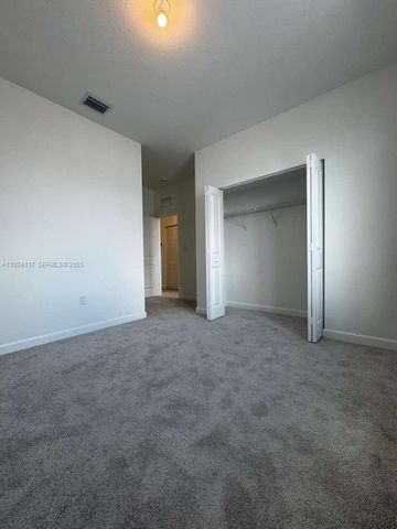 632 SE 14th Ct 632, Homestead, FL 33034