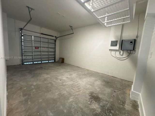 632 SE 14th Ct 632, Homestead, FL 33034