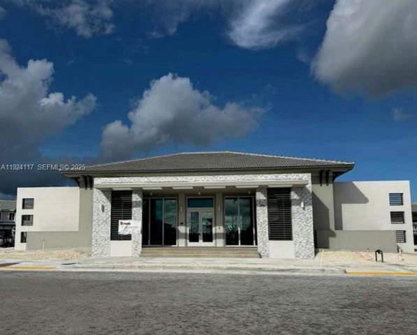 632 SE 14th Ct 632, Homestead, FL 33034