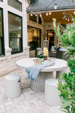 987 Pauls Mill Road, Versailles, KY 40383