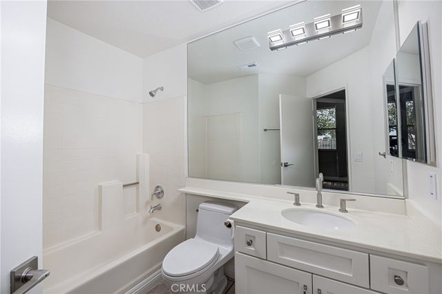 28392 Klondike Drive, Lake Forest, CA 92679