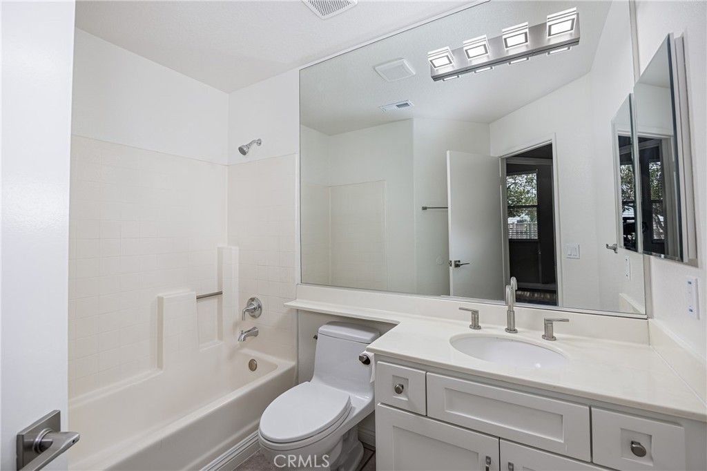 Image 24 of property listing at 28392 Klondike Drive, Lake Forest, CA 92679