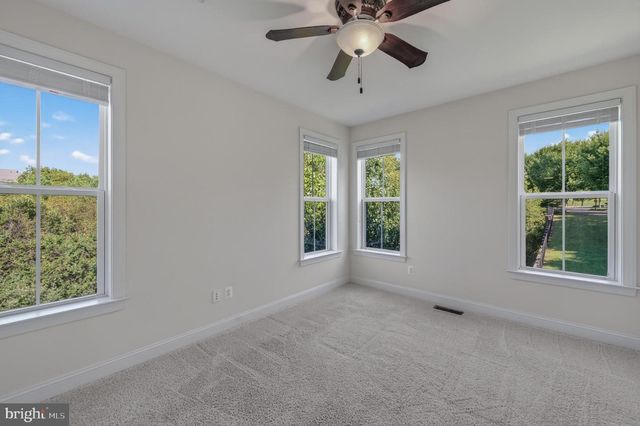 1315 VOLUNTEER DR, Brunswick, MD 21716