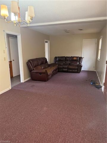263 Badgett Avenue, Mount Airy, NC 27030