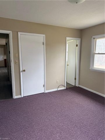 263 Badgett Avenue, Mount Airy, NC 27030