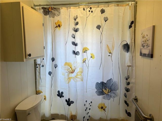 263 Badgett Avenue, Mount Airy, NC 27030