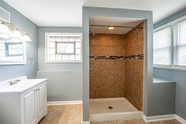12528 S Justine Street, Calumet Park, IL 60827