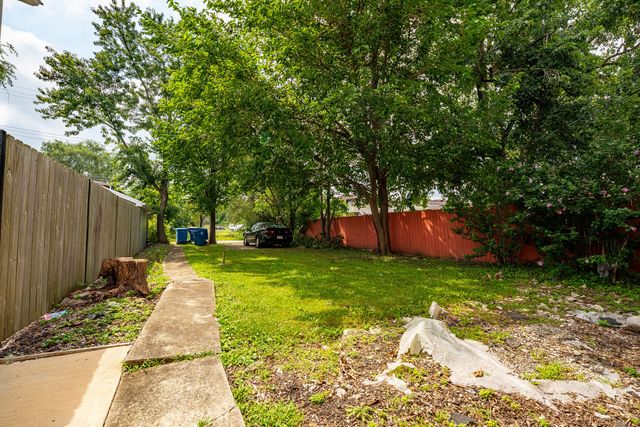 12528 S Justine Street, Calumet Park, IL 60827