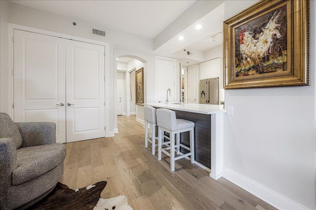 717 S Riverside Dr Apt 207, Memphis, TN 38103