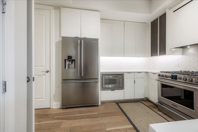 717 S Riverside Dr Apt 207, Memphis, TN 38103