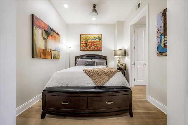 717 S Riverside Dr Apt 207, Memphis, TN 38103