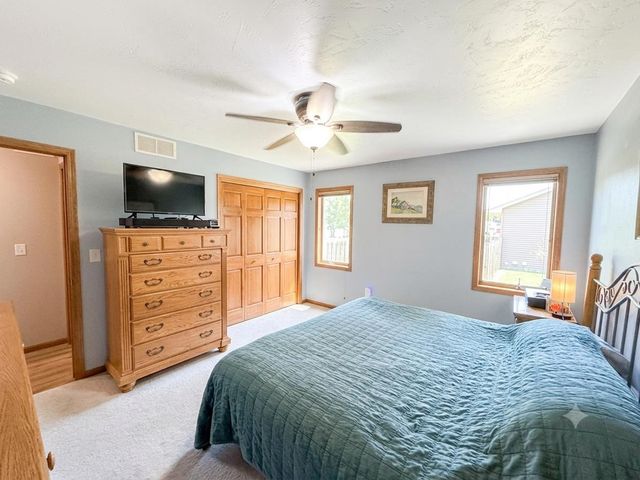 737 KONNOR COURT, Omro, WI 54963