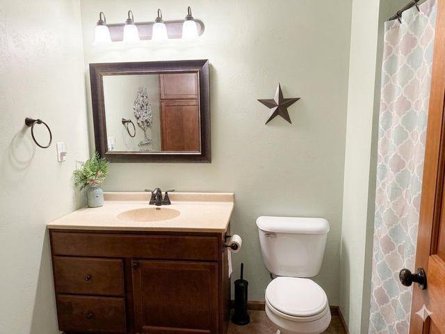 737 KONNOR COURT, Omro, WI 54963
