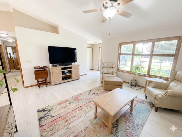 737 KONNOR COURT, Omro, WI 54963