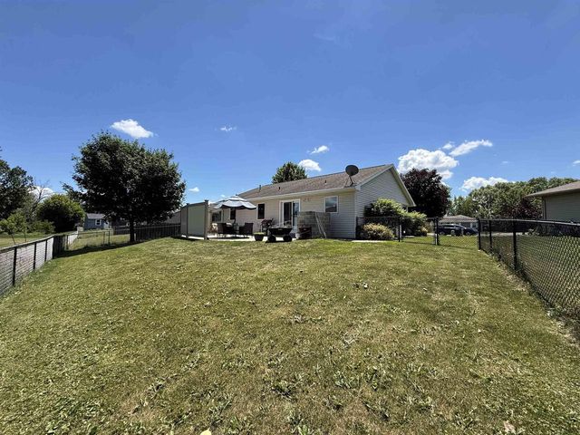737 KONNOR COURT, Omro, WI 54963