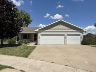 737 KONNOR COURT, Omro, WI 54963