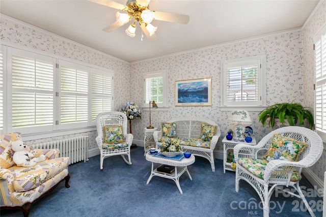1518 Greenville Highway, Hendersonville, NC 28792